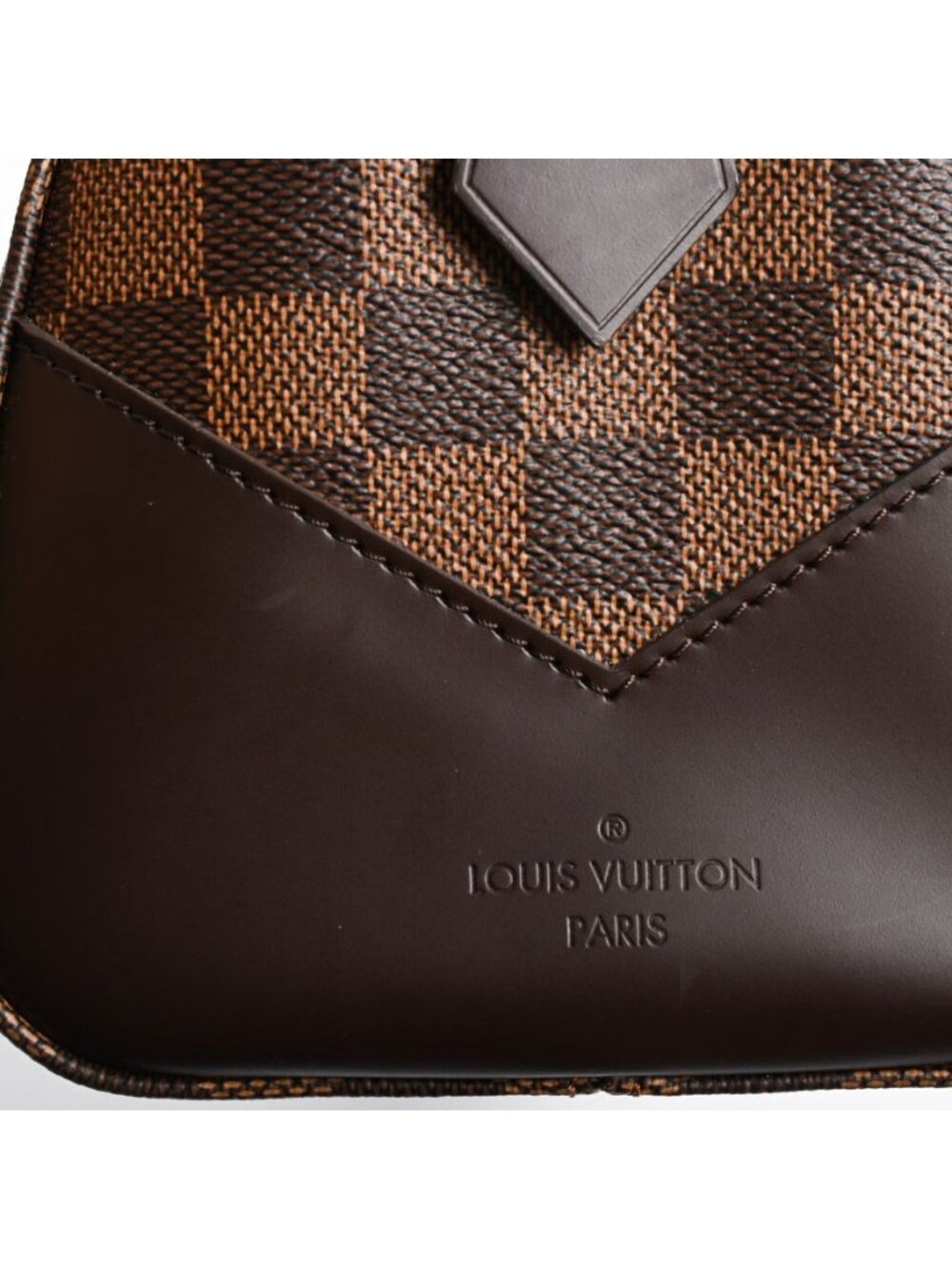 Louis Vuitton Handbag Kensington - Picture 8 of 10